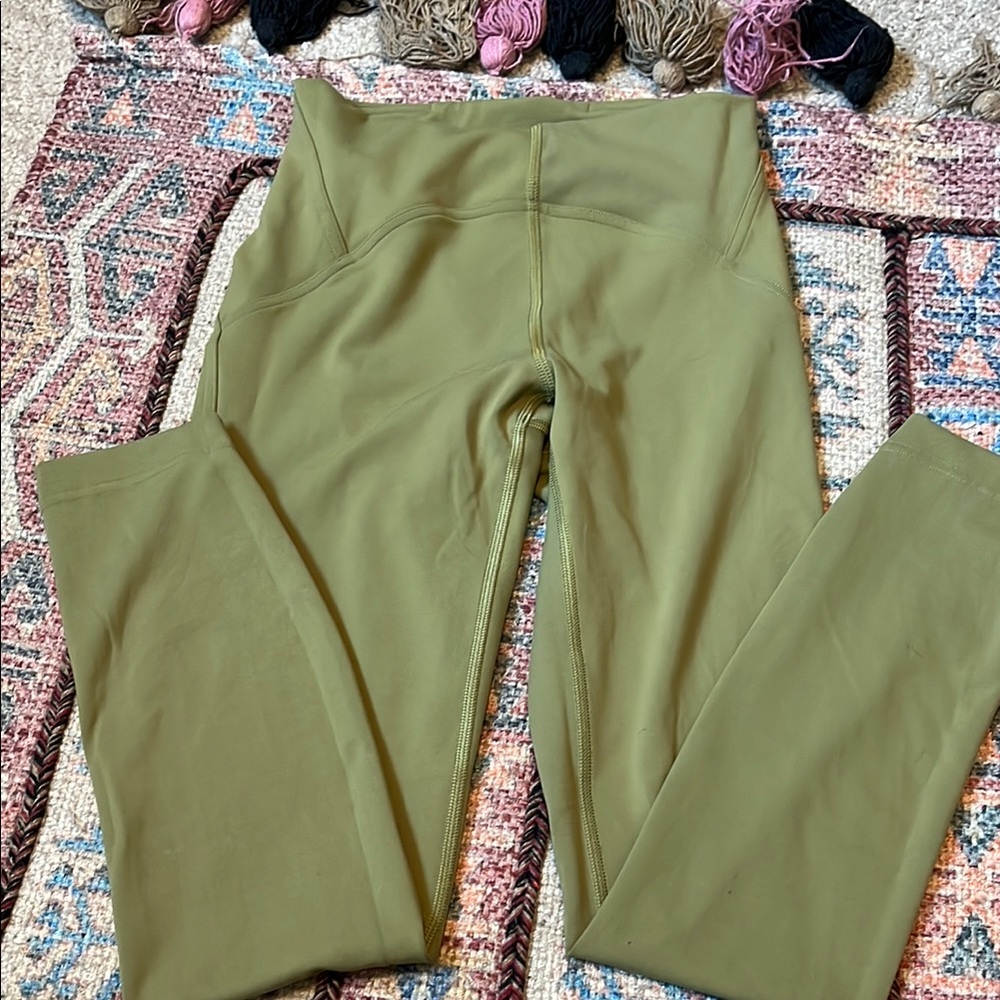 Lululemon instill legging size 4